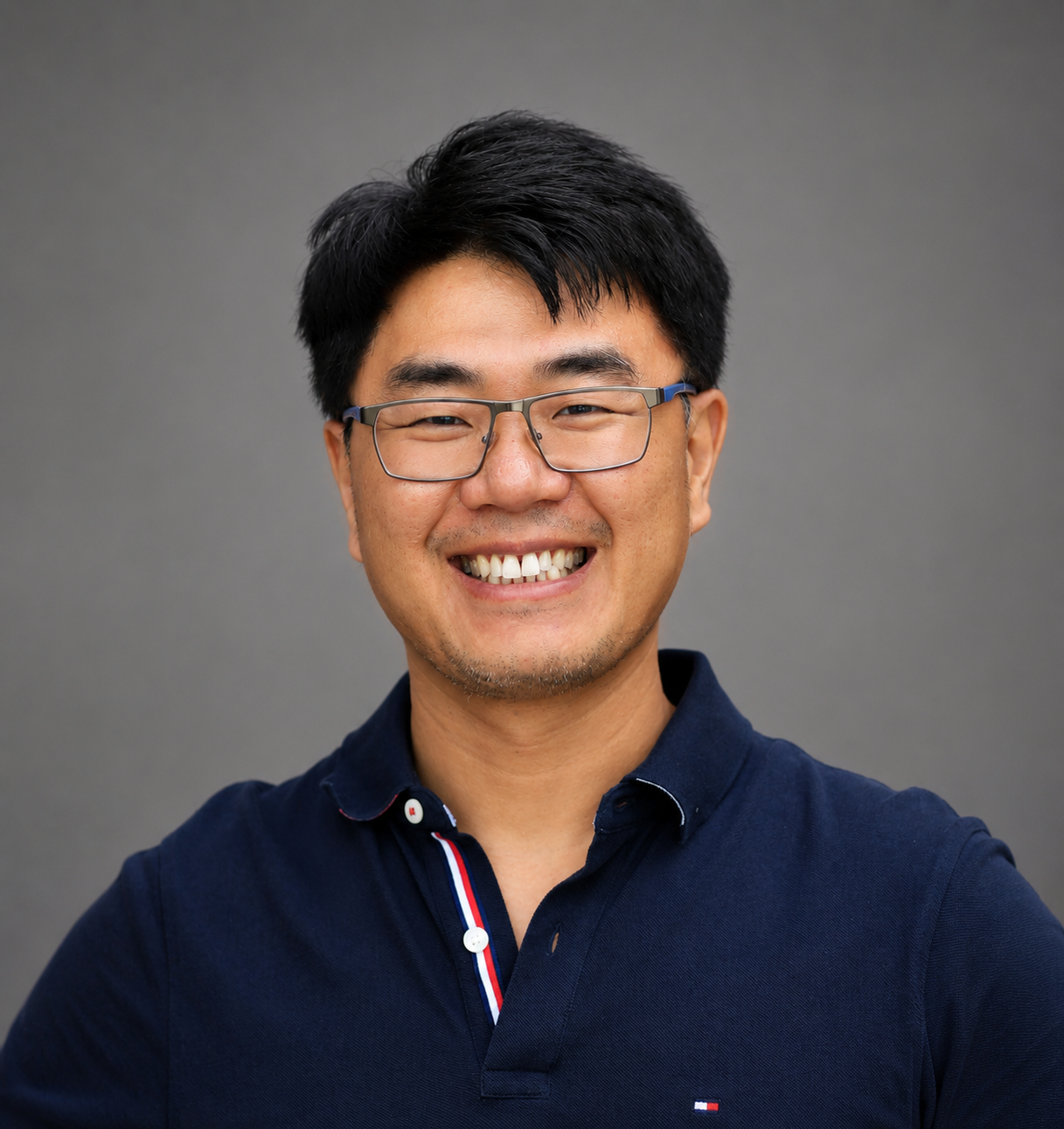 Portrait of Shawn Jian Gong, founder of A&A Craft Studio